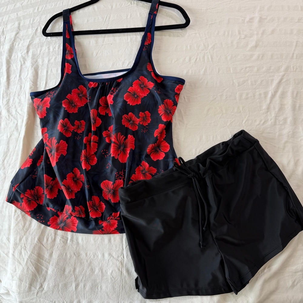 NEW Women's Two Piece Red and Black Swimsuit Size L #260314